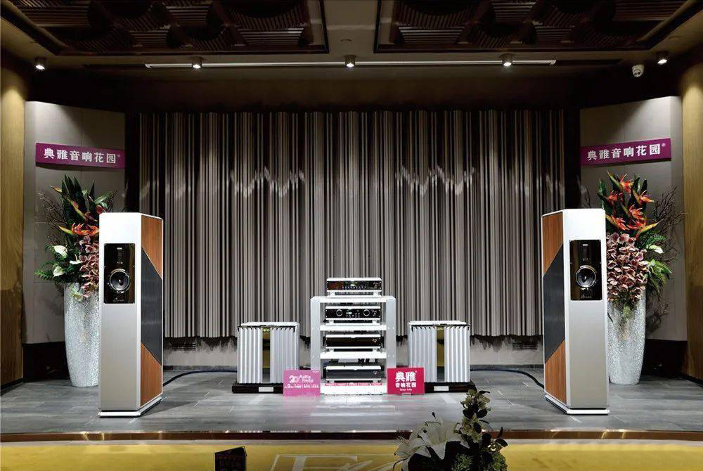 场面感、低频与音场都是无与伦比的：Burmester（柏林之声）BC150 次旗舰音箱