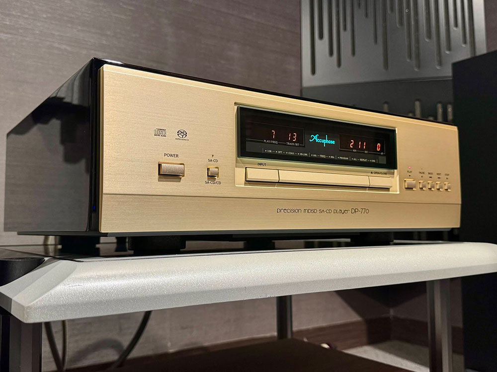 一体式讯源的旗舰机：Accuphase DP-770 SACD 唱盘