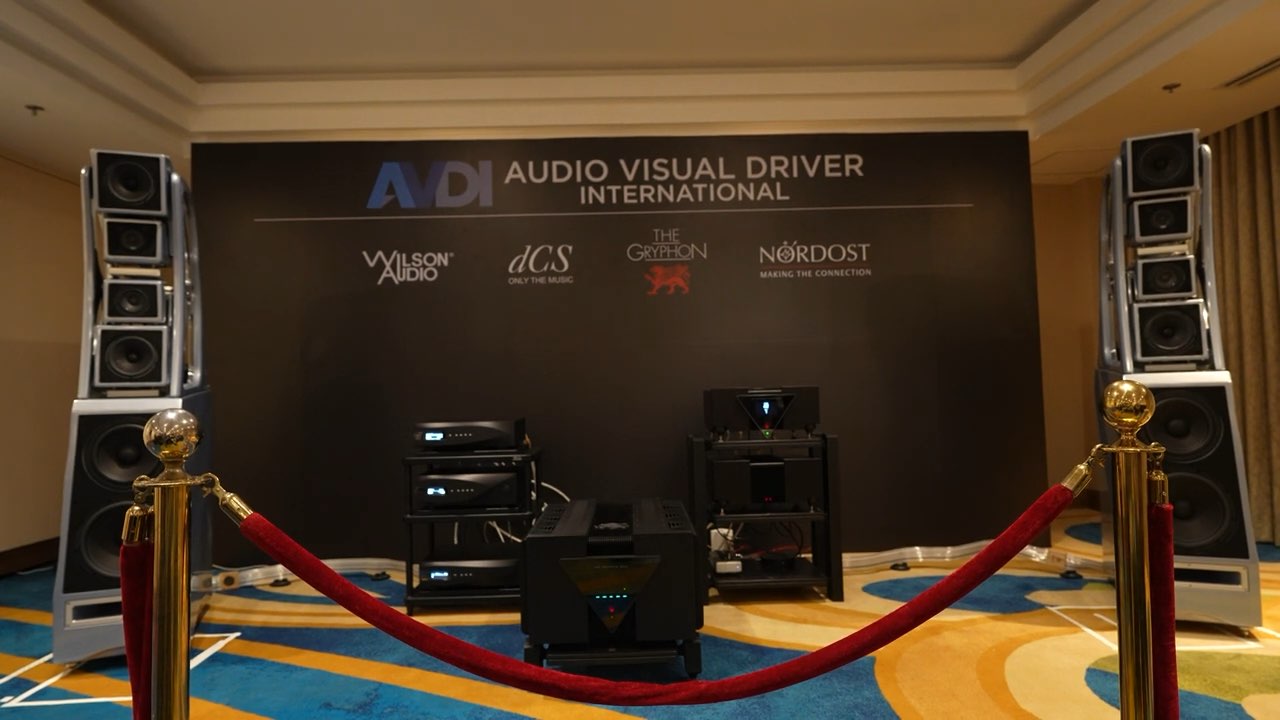 英国 DCS Vivaldi APEX DAC解码数播  丹麦 Gryphon贵丰 Apex Stereo顶峰立体声后级  美国 威信 Wilson Audio Chronosonic XVX 落地音箱