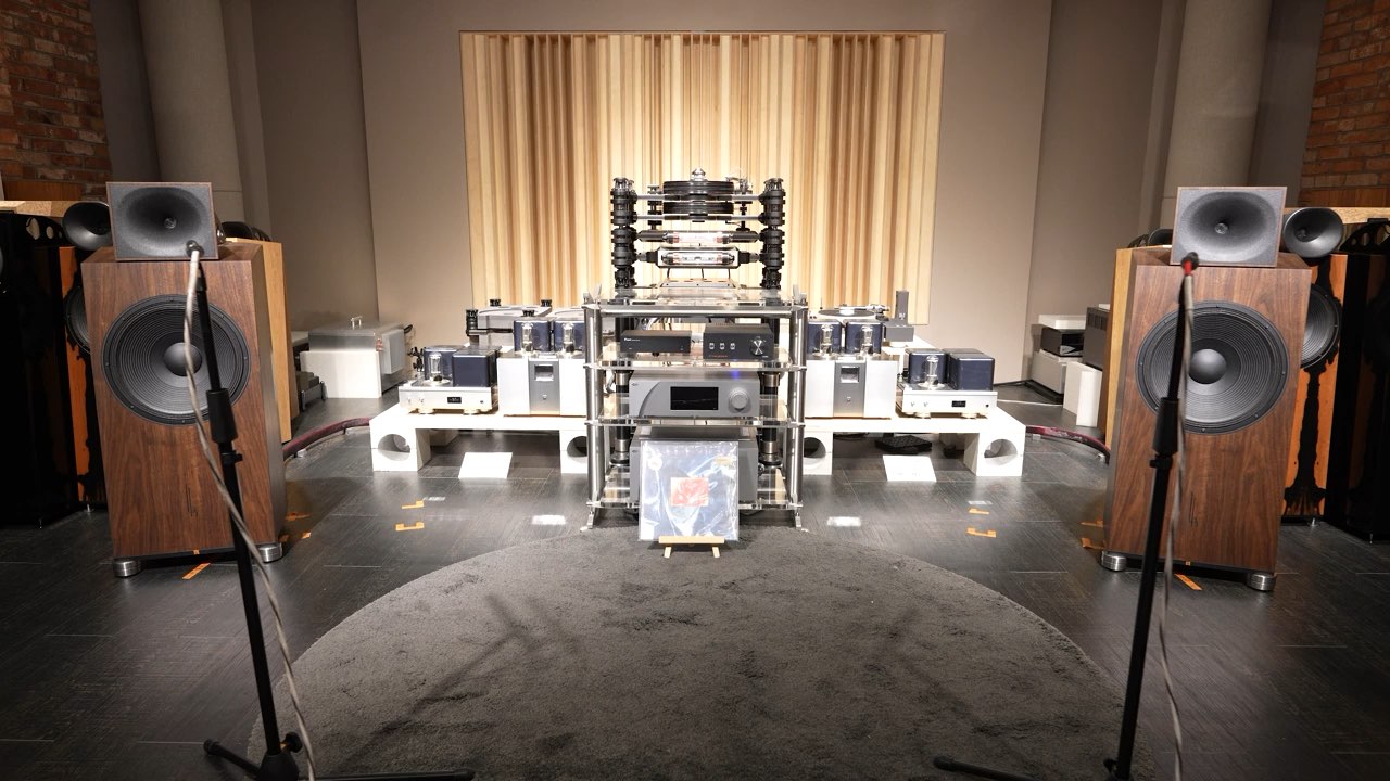 Kronos Audio Discovery Turntable w/ SCPS-D 唱盘 ZYX Ultimate Omega 唱放 Air Tight ATC-5前级 ATM-3211 单声道后级 Blumenhofer Acoustics Genuin FS 1 MK3落地音箱