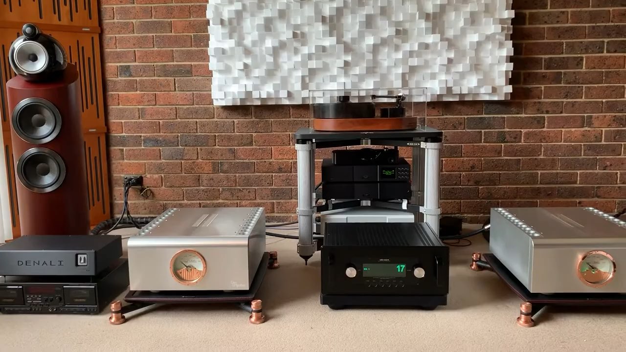 茗 Naim NDS 数播 Chord 和弦 Dave 解码 Audio Research Reference 参考 6 前级 Dan D'agostino 大丹 Progression 单声道后级 B&W 宝华 803 D3 落地音箱