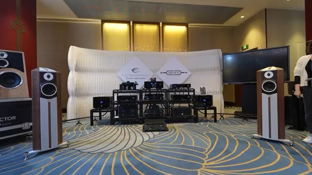 音乐之旅 Electrocompaniet EMC 1 MKV SE Reference 参考 CD播放器 EC 4.8 MKII 前级放大器 AW 800 M Reference 参考单声道后级 歌剧之声 Diapason DIDASCALÌA 旗舰落地箱