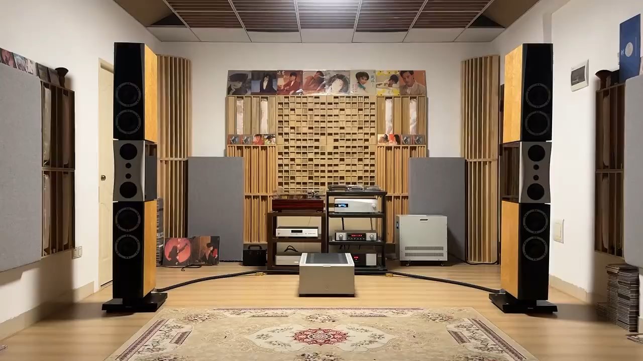 dCS Rossini 罗西尼 CD播放器 马克Mark Levinson NO.52分体电源前级 宝达Boulder 2060 立体声后级 Dynaudio Evidence 丹拿小证据落地箱